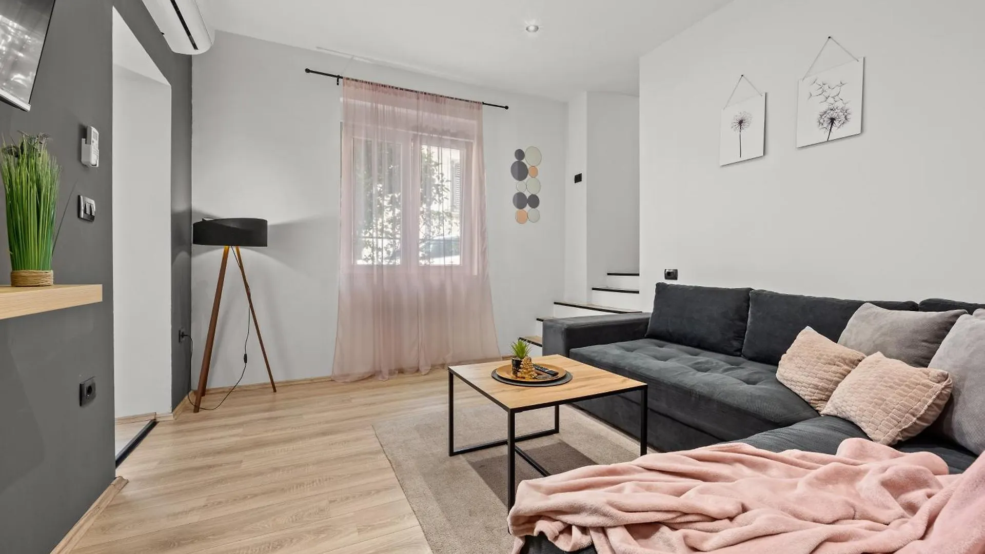 Apartment Rose Pula location